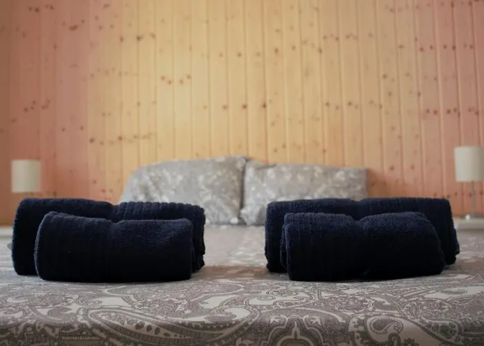 Apartamento En La Plaza Del Salvador.